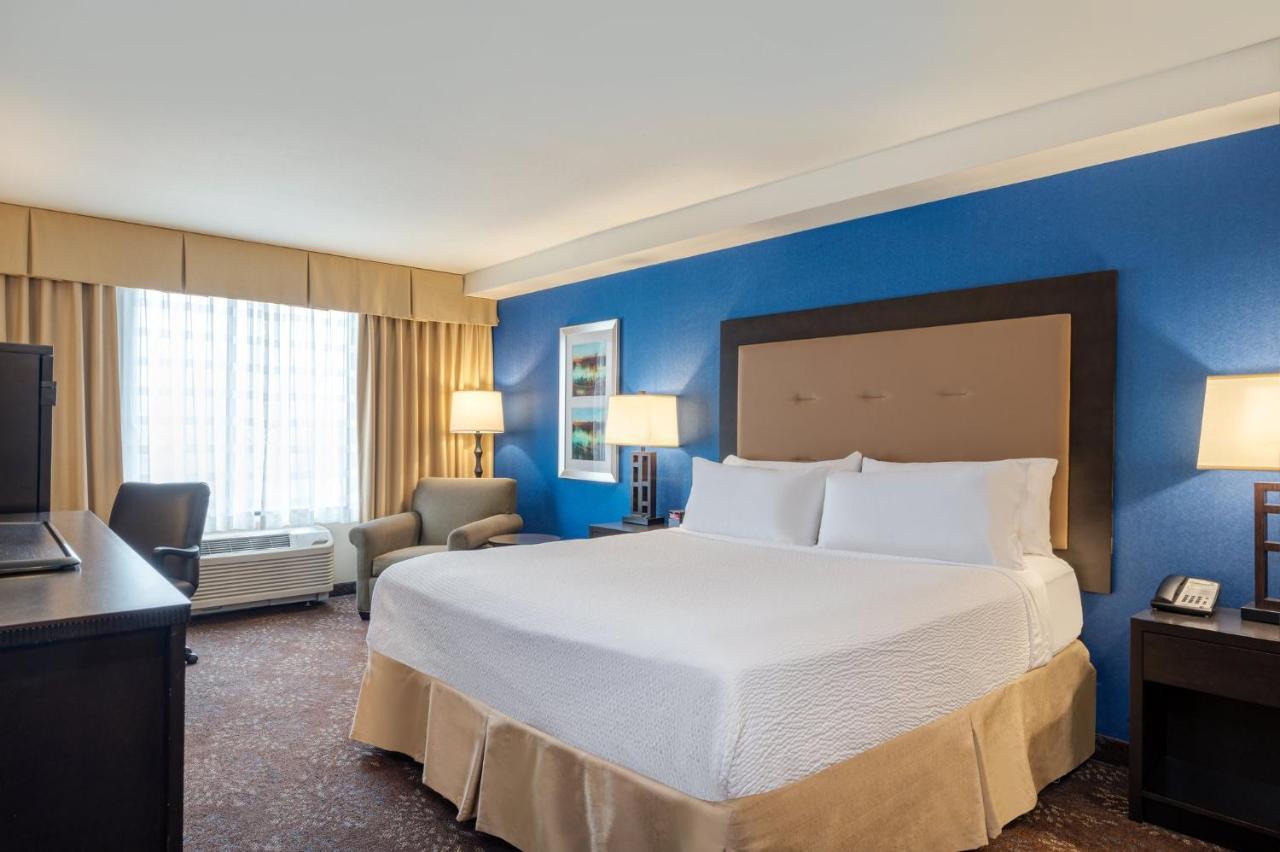 Holiday Inn - Terre Haute By Ihg Exterior foto