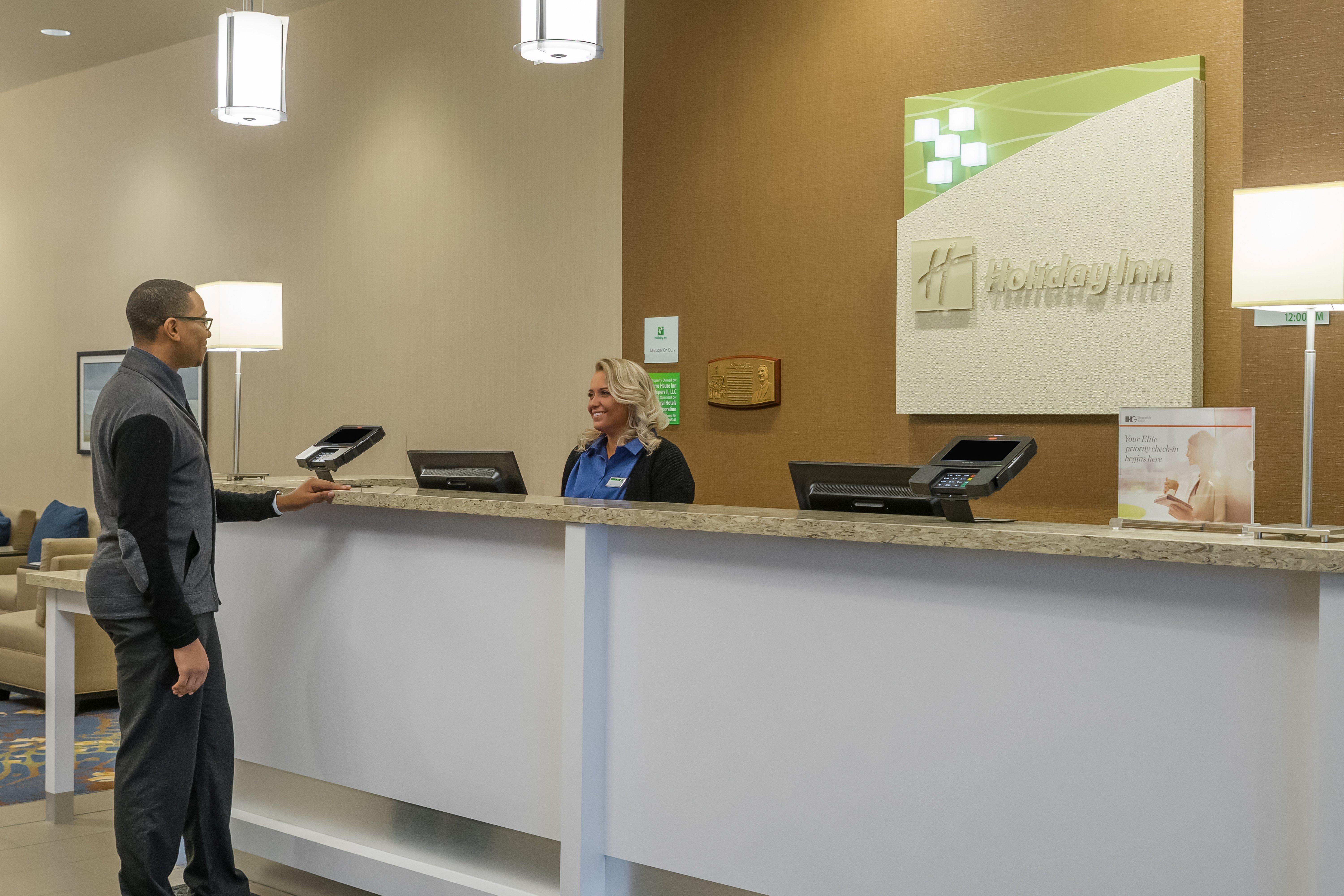 Holiday Inn - Terre Haute By Ihg Exterior foto
